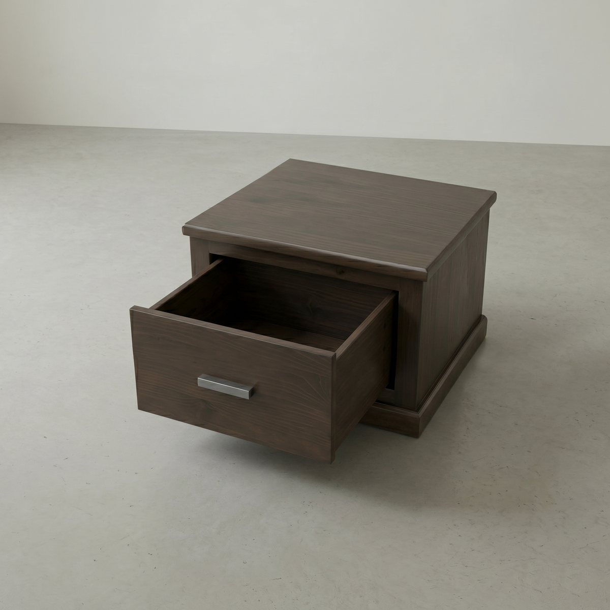Madison Lamp Table